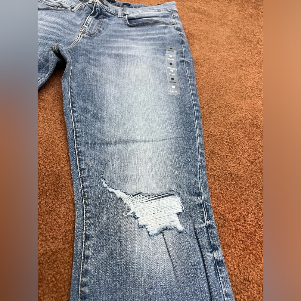 Men’s Ripped Jeans - Picture 3 of 3